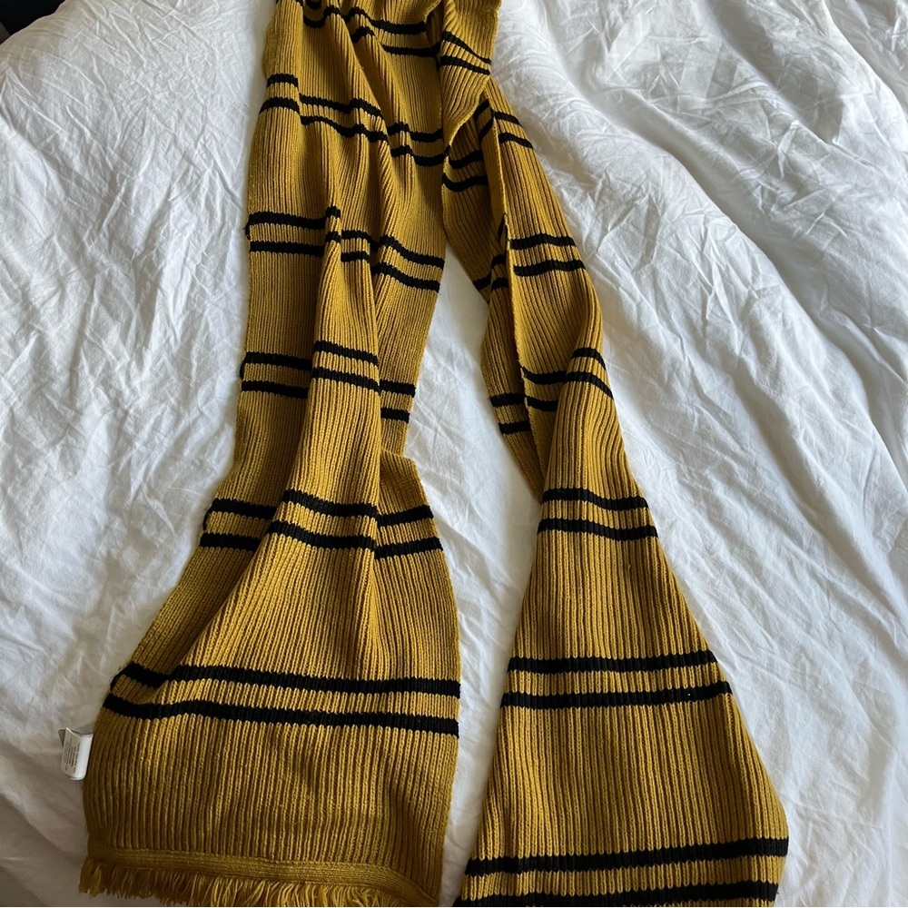 Hufflepuff scarf